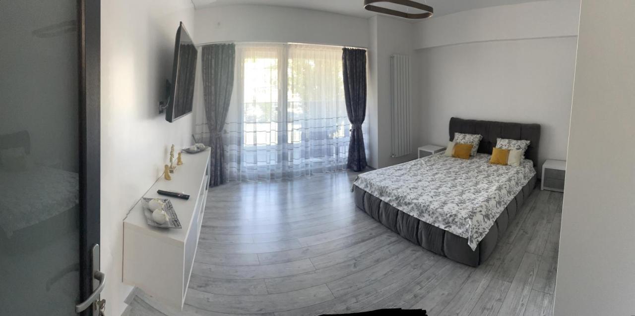 Eric Apartament ママイア エクステリア 写真