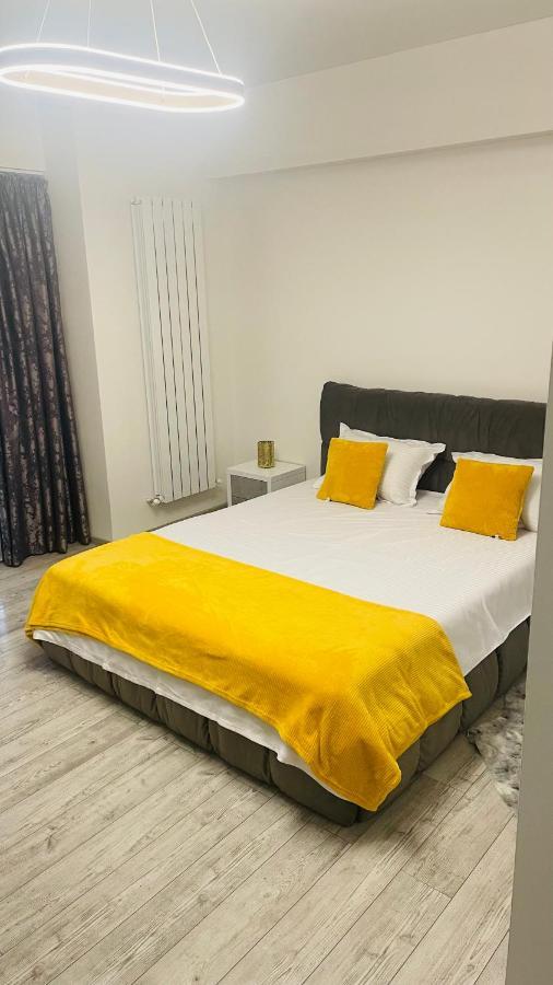 Eric Apartament ママイア エクステリア 写真